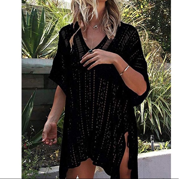 Beautiful woman cover up - Picture 3 of 8